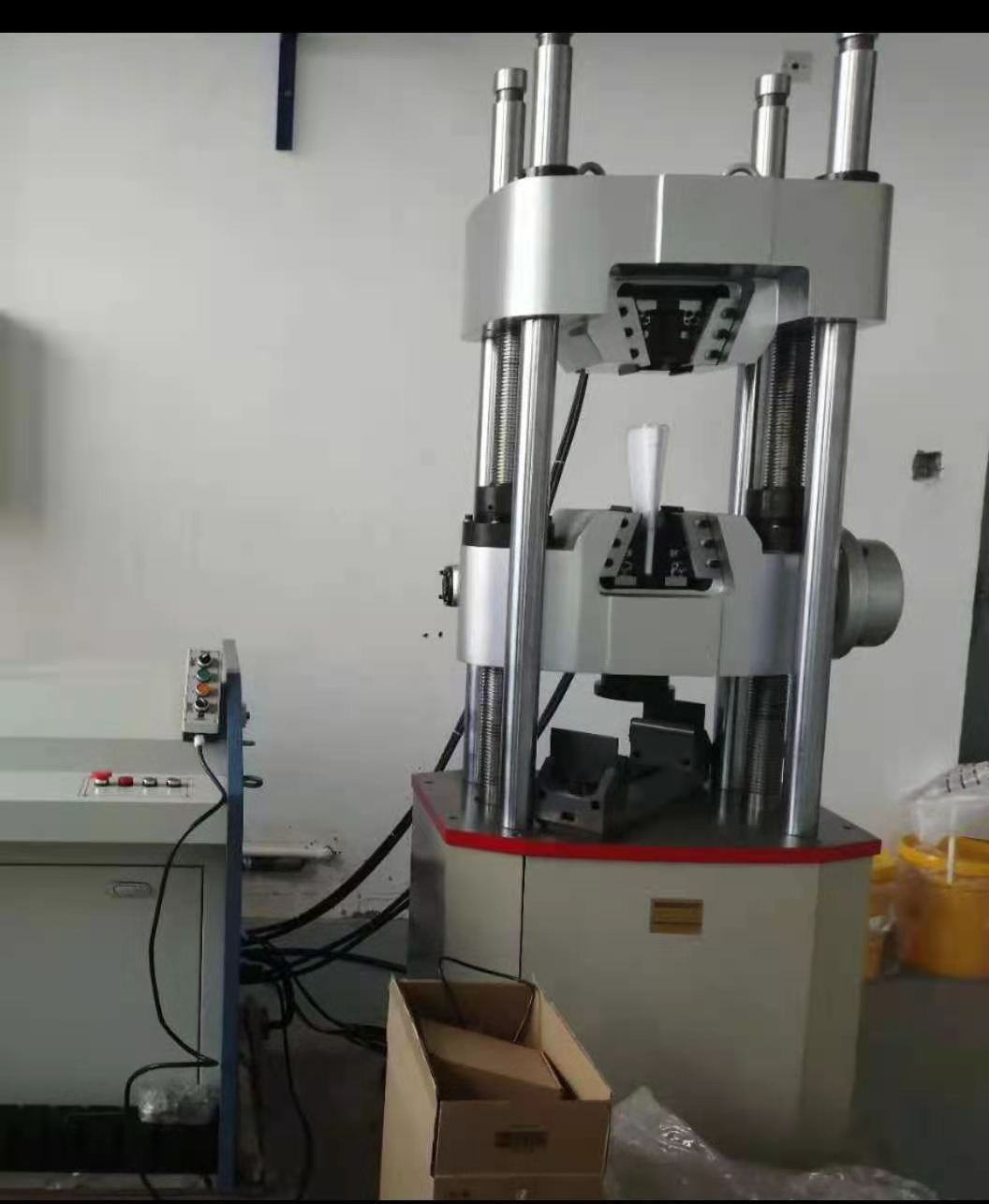 液壓萬能試驗(yàn)機(jī)鏈條破壞，緊固件拉斷， 焊接件 管道 管型