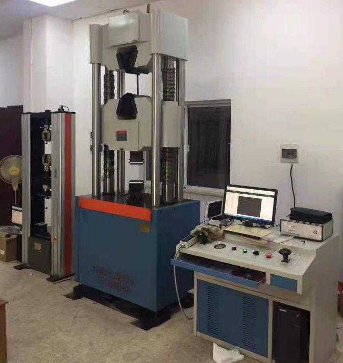 江蘇試金鍛件、汽車零部件微機(jī)控制300噸電液伺服萬(wàn)能試驗(yàn)機(jī)